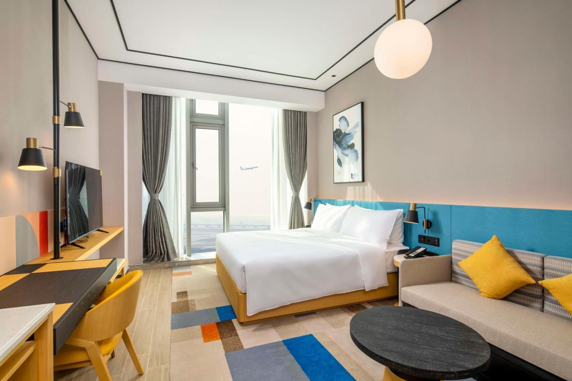 Hilton Garden Inn Shenzhen Airport,Enjoy 24-Hour One Way Free Delivery From Hotel To Shenzhen Baoan Airport On The Hour Exterior foto