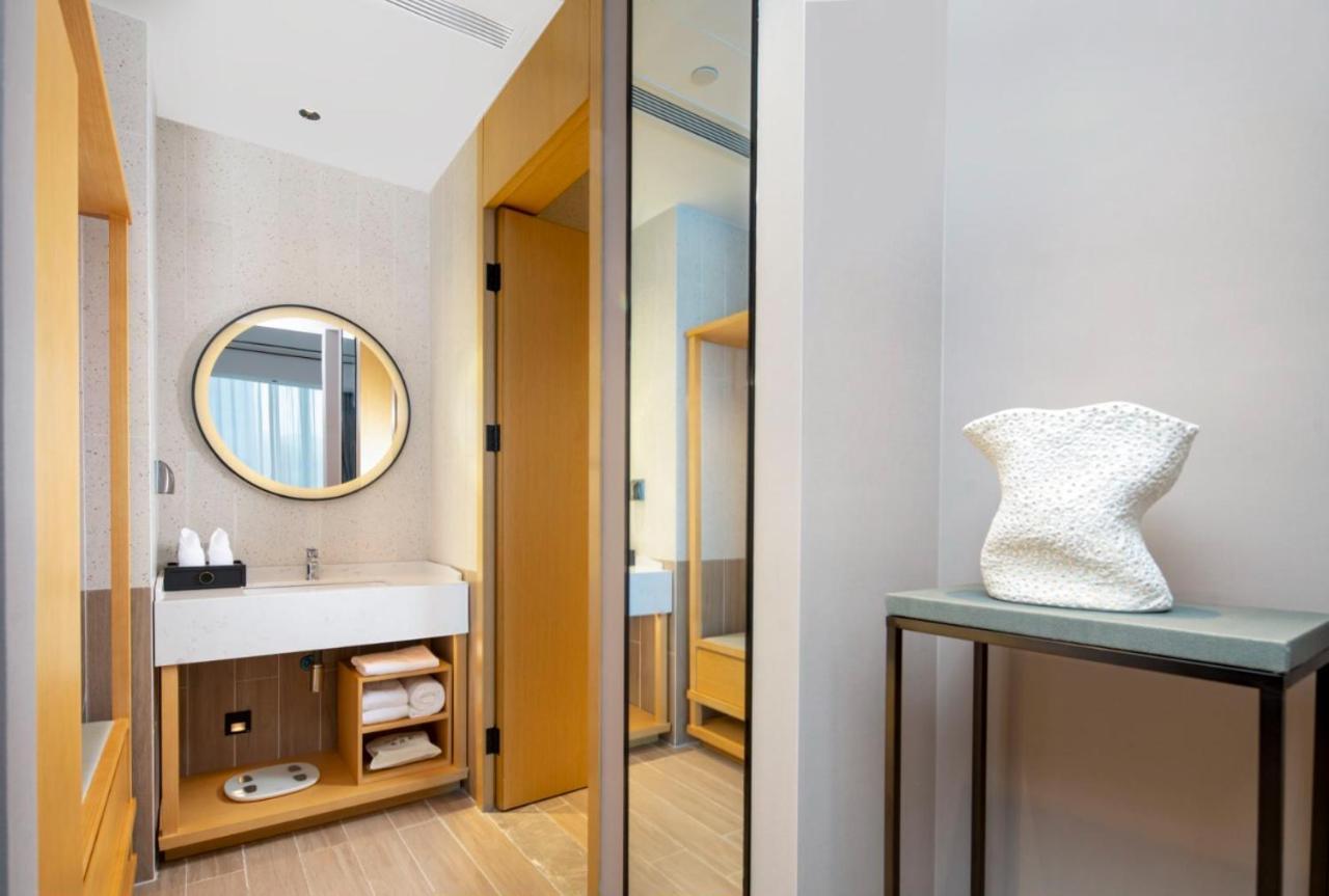 Hilton Garden Inn Shenzhen Airport,Enjoy 24-Hour One Way Free Delivery From Hotel To Shenzhen Baoan Airport On The Hour Exterior foto